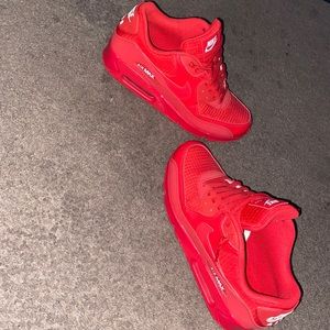 Men Red AirMax’s